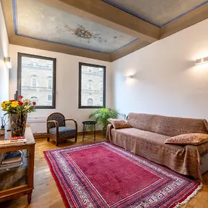 Nuovo Piazza Pitti Apartment Florence