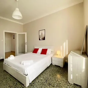 Comodo E Pratico Nel Cuore Pulsante Di Apartment Pisa
